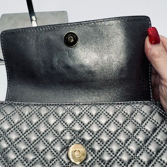 Marc Jacobs Made in Italy Metallic Quilted Leather Faux Lock Front Wristlet - Picture 13 of 14